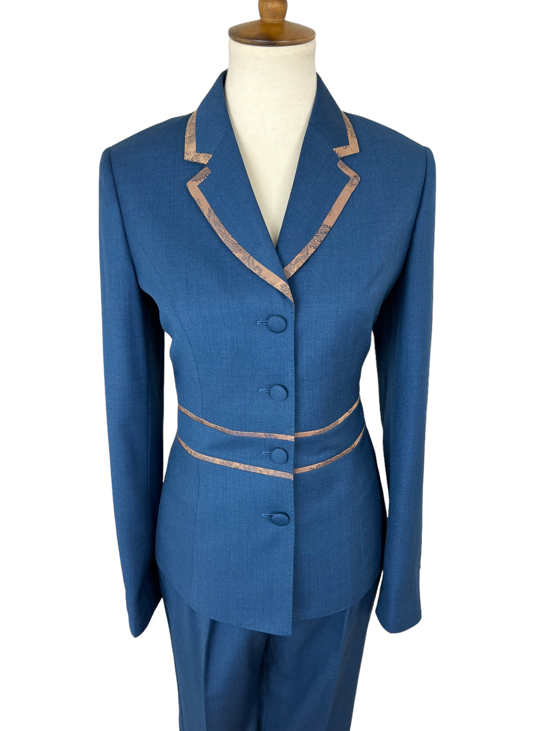 The Liesel Showmanship Suit