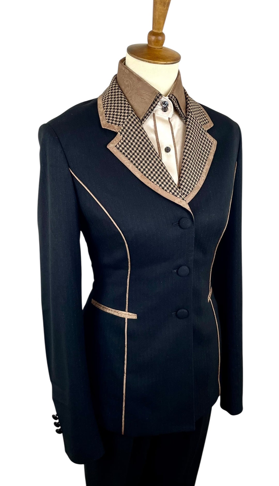 The Gemini Showmanship Suit
