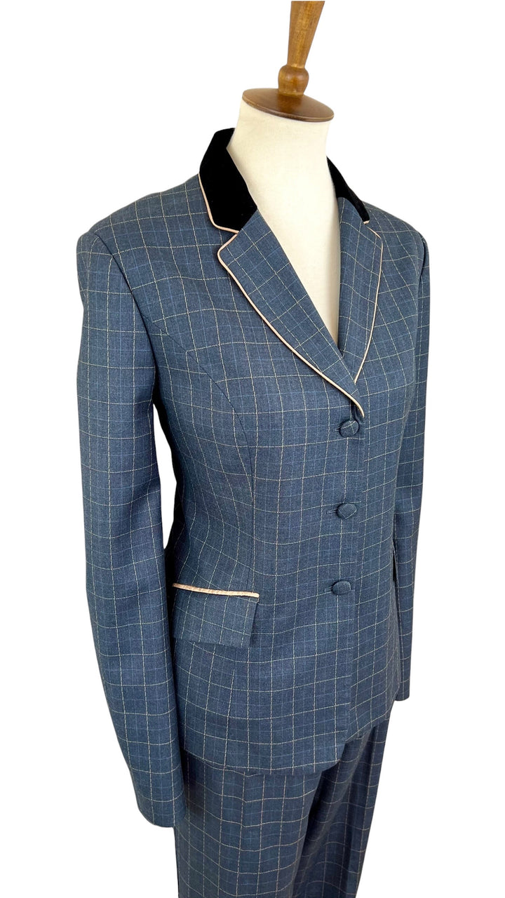 The Kara All-Day Suit (Size 12) - Ref. 219