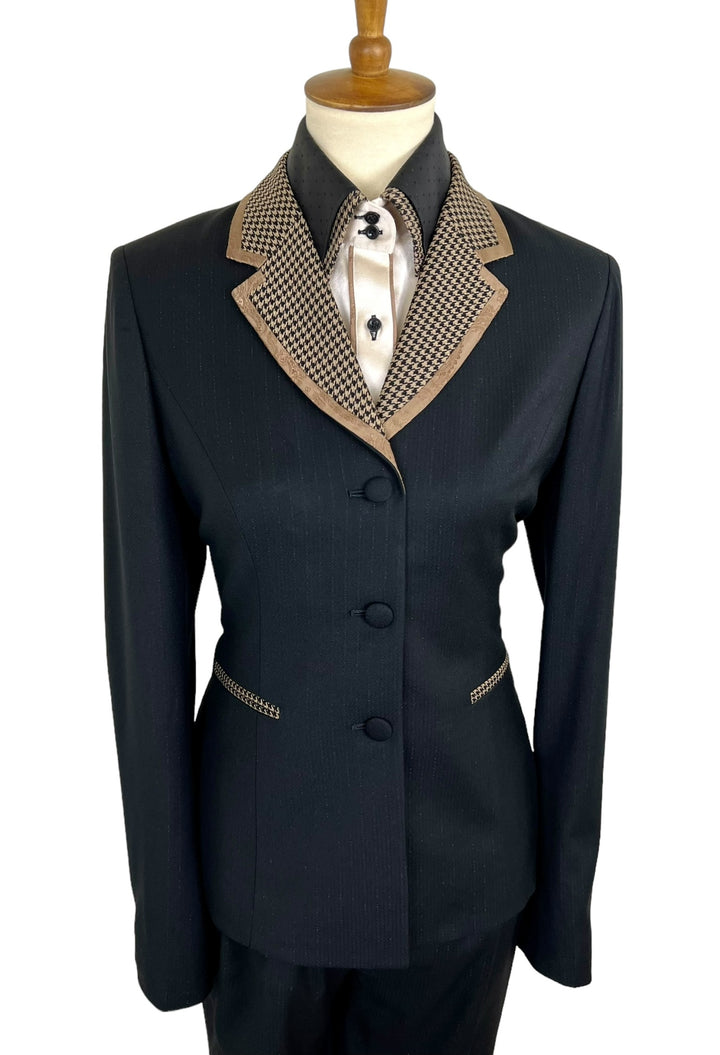 The Whitley Showmanship Suit