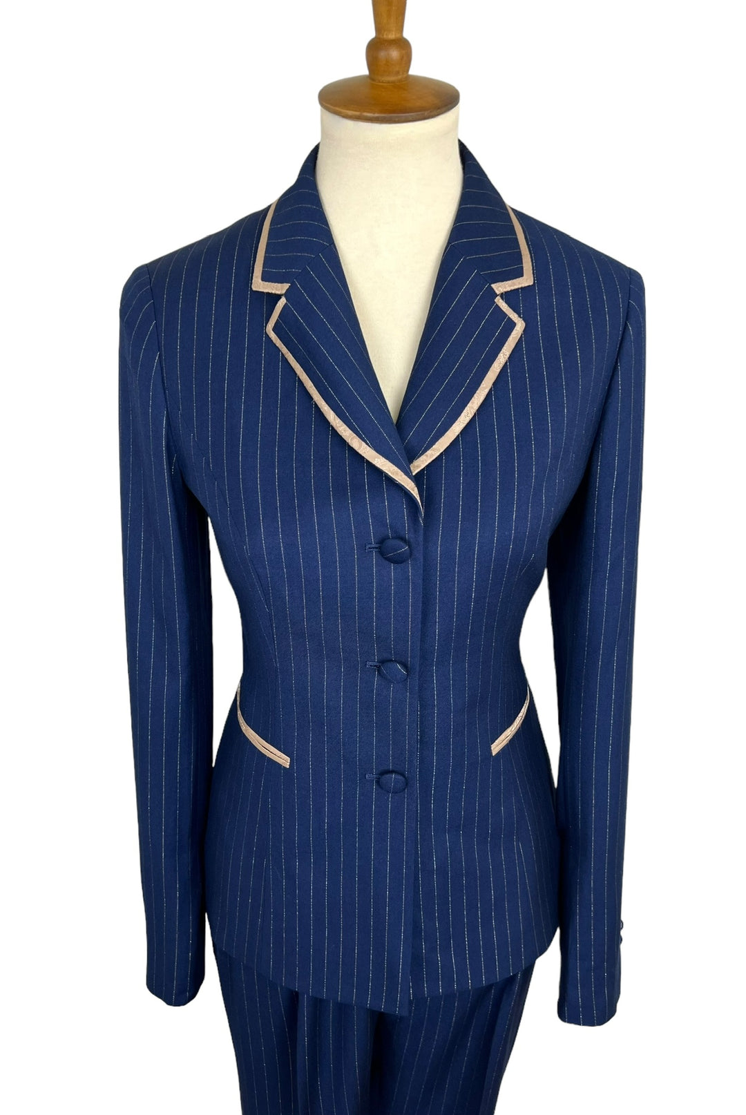 The Legacy Showmanship Suit