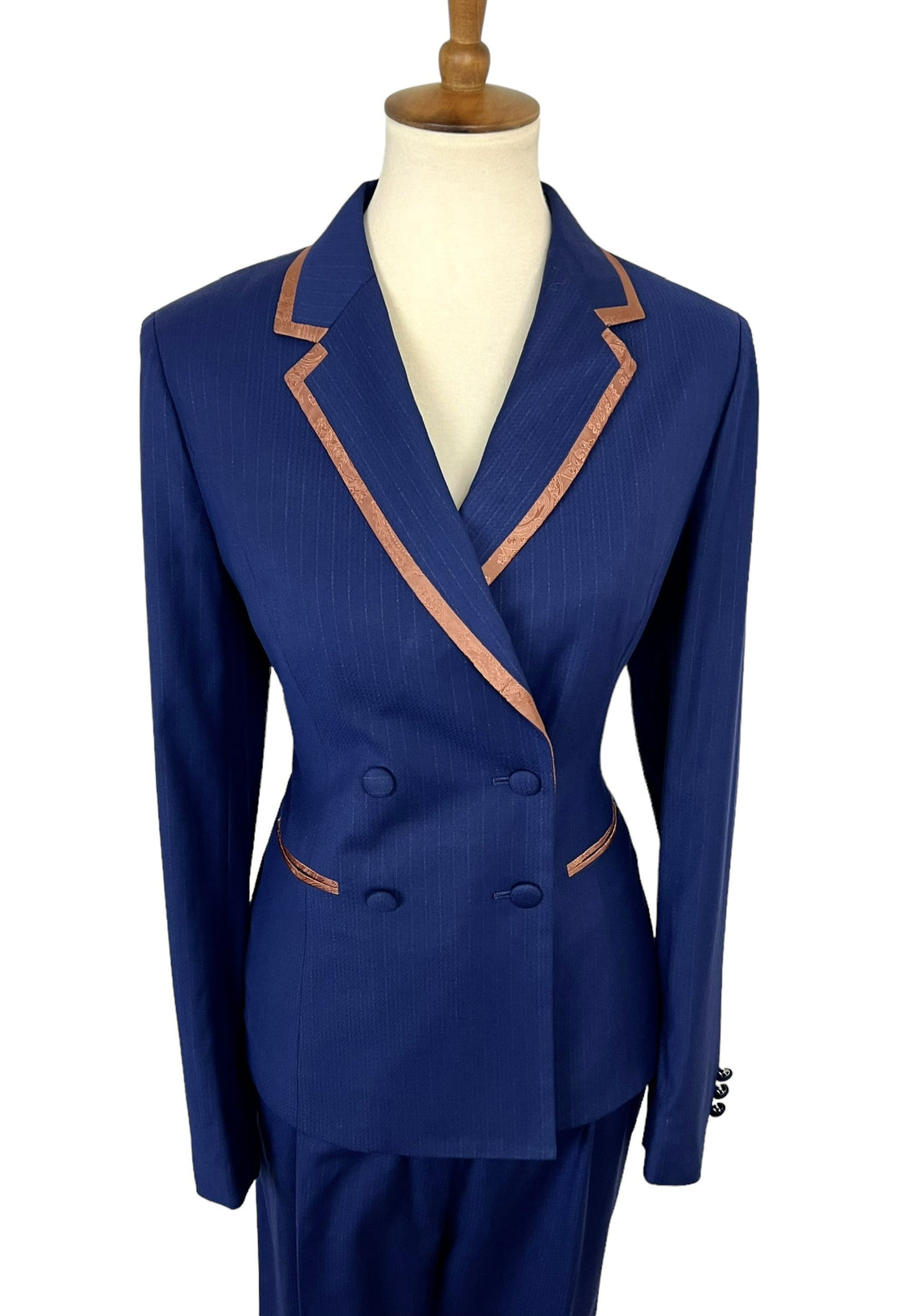 The Ginger Showmanship Suit