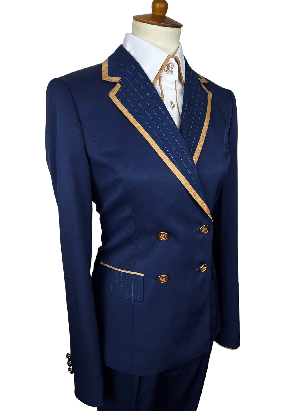 The Annie Showmanship Suit