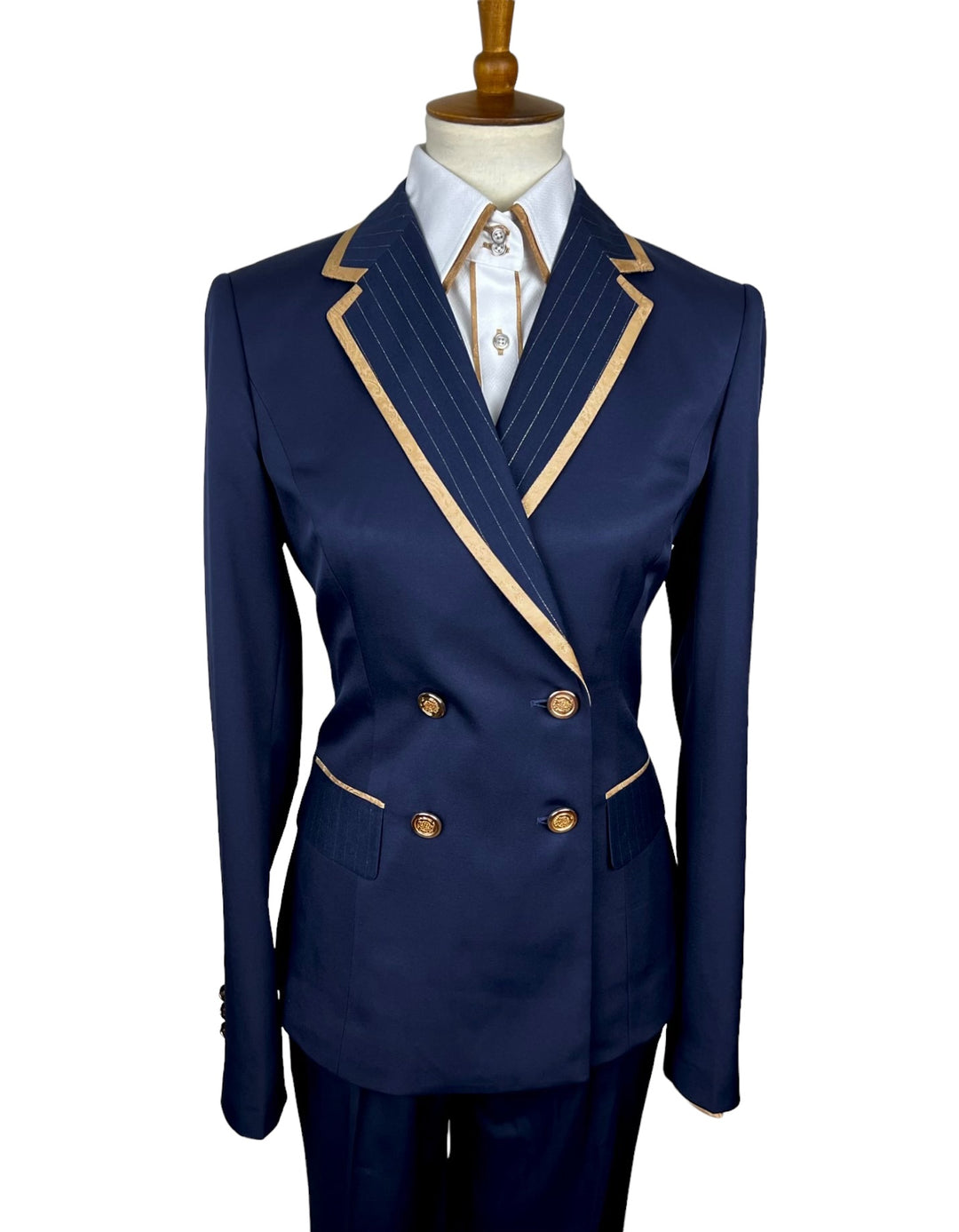 The Annie Showmanship Suit